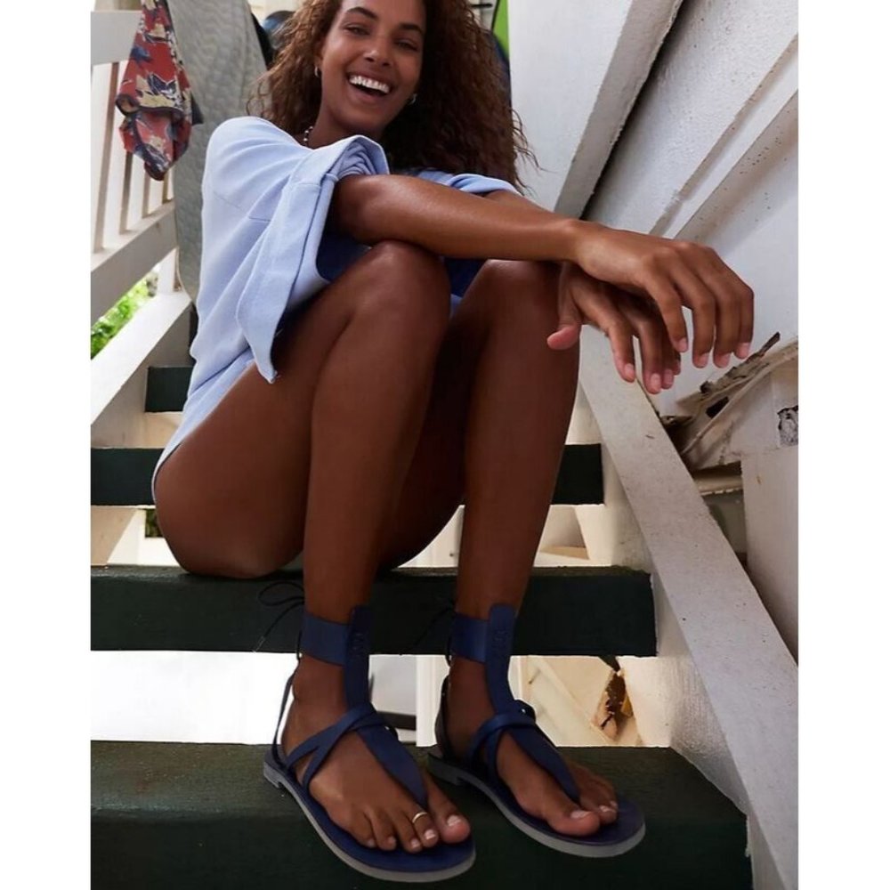 Free People Vacation Day Sandal in Denim Blue Leather Size 38.5 US 8.5